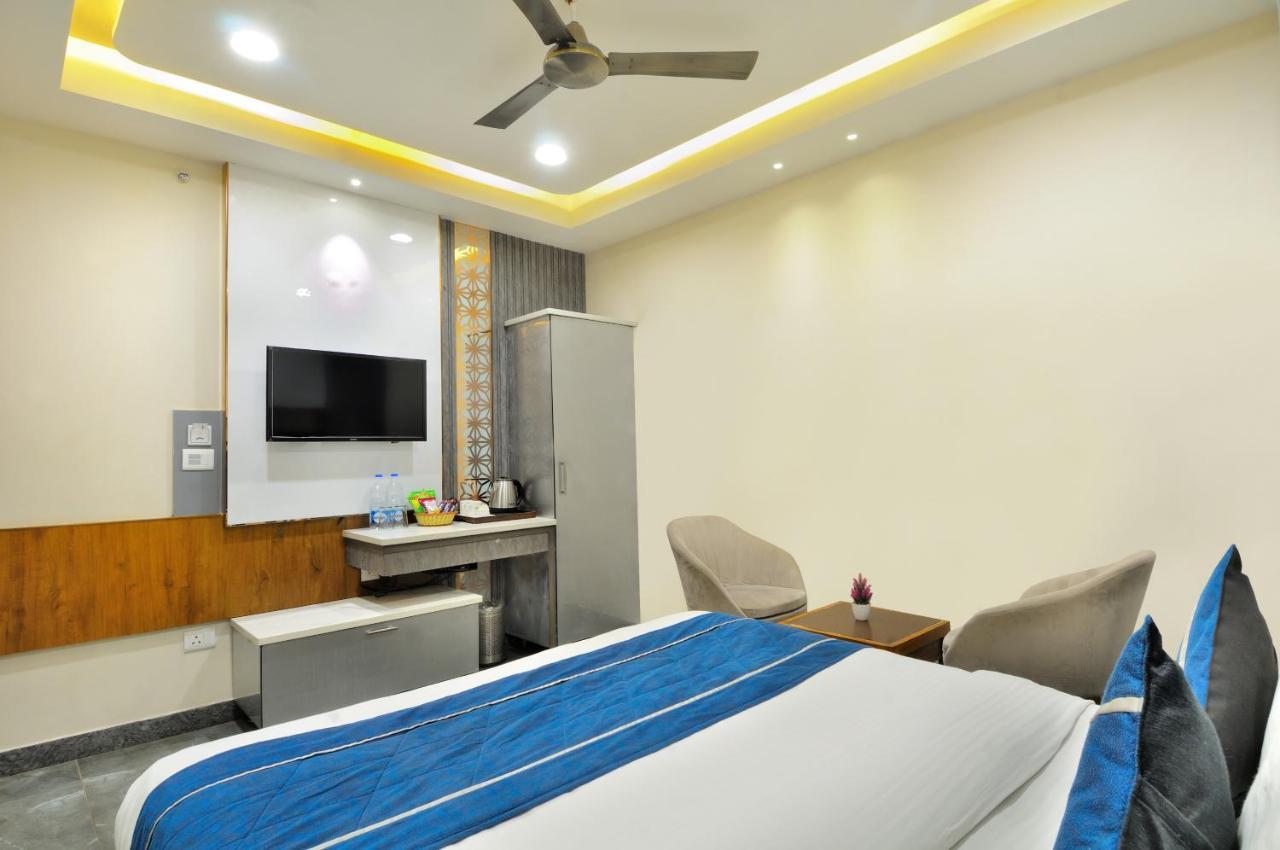 Hotel Imperial View New Delhi Exterior photo